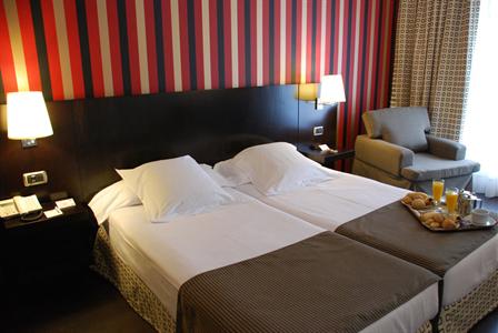 фото отеля BEST WESTERN Hotel Conde Duque