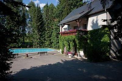 фото отеля Hotel & Restaurant Zur Lochmuhle Penig