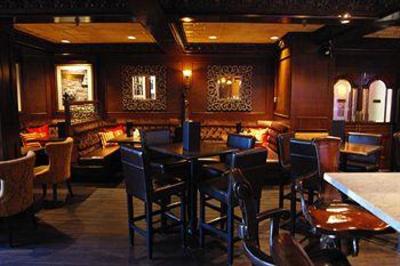 фото отеля Executive House Hotel
