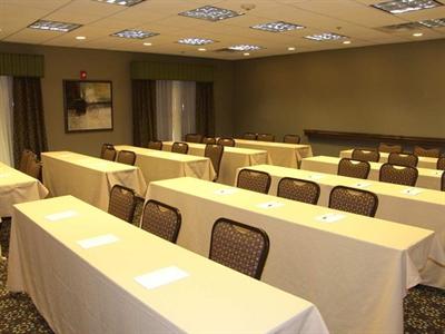 фото отеля Hampton Inn & Suites Lincoln - Northeast I-80