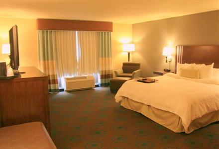 фото отеля Hampton Inn & Suites Lincoln - Northeast I-80