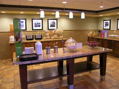 фото отеля Hampton Inn & Suites Lincoln - Northeast I-80