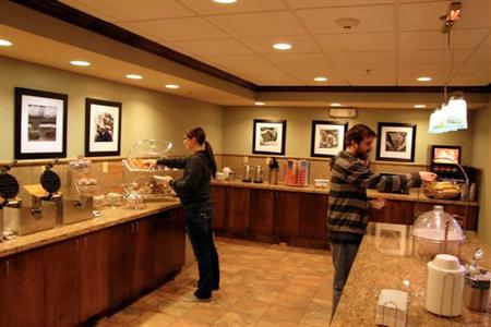 фото отеля Hampton Inn & Suites Lincoln - Northeast I-80