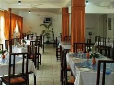 фото отеля Natalia Airport Reach Hotel Katunayake