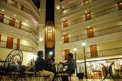 фото отеля Hotel Bangalore International
