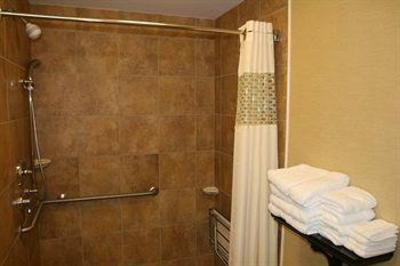 фото отеля Hampton Inn & Suites Warren (Pennsylvania)