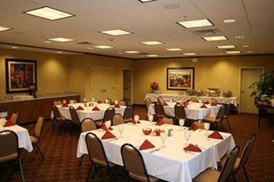 фото отеля Hampton Inn & Suites Warren (Pennsylvania)