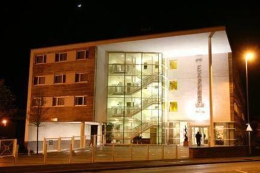 фото отеля Holiday Inn Express Chester-Racecourse