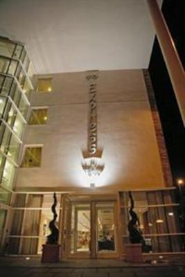 фото отеля Holiday Inn Express Chester-Racecourse