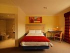 фото отеля Holiday Inn Express Chester-Racecourse