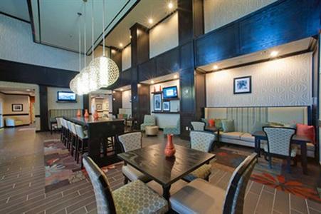 фото отеля Hampton Inn & Suites Denison