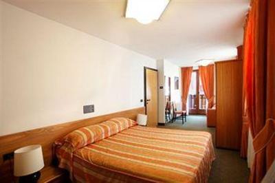 фото отеля Alpina Hotel Pinzolo
