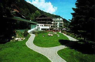 фото отеля Parkhotel Bellevue