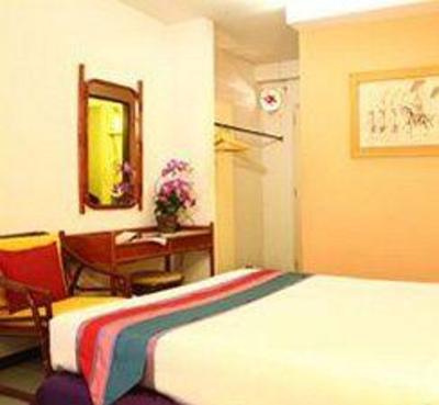 фото отеля Sawasdee Sukhumvit Inn