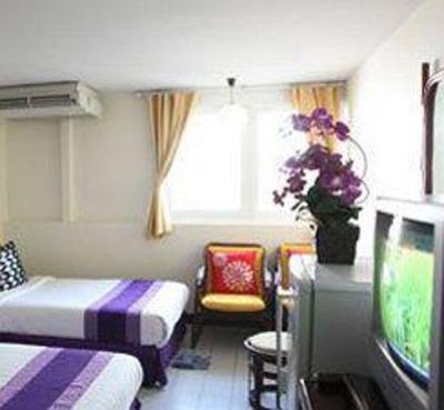 фото отеля Sawasdee Sukhumvit Inn
