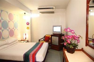 фото отеля Sawasdee Sukhumvit Inn