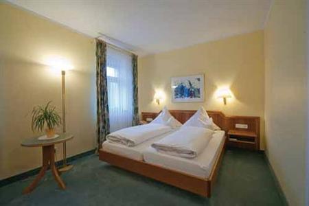 фото отеля BEST WESTERN Hotel Weisses Lamm