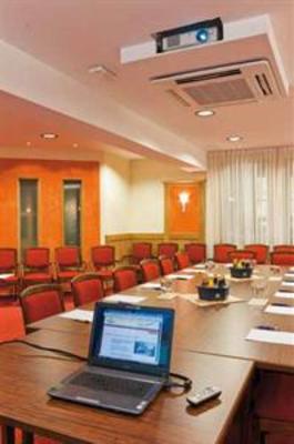 фото отеля BEST WESTERN Hotel Weisses Lamm