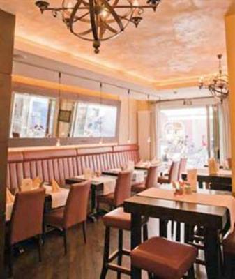 фото отеля BEST WESTERN Hotel Weisses Lamm