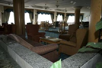 фото отеля Safari Court Hotel