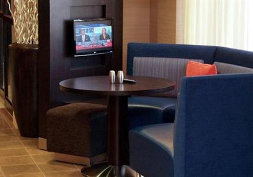 фото отеля Courtyard by Marriott Colorado Springs South