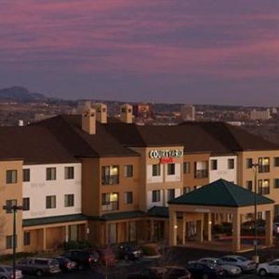 фото отеля Courtyard by Marriott Colorado Springs South
