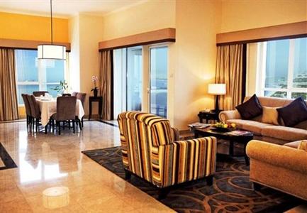 фото отеля Dubai Marriott Harbour Hotel & Suites