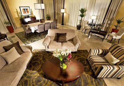 фото отеля Dubai Marriott Harbour Hotel & Suites
