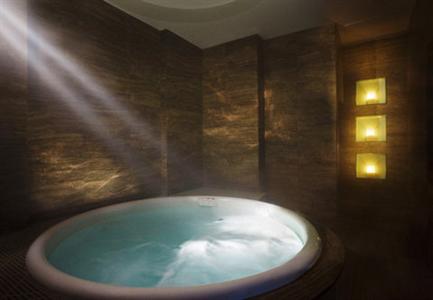 фото отеля Dubai Marriott Harbour Hotel & Suites