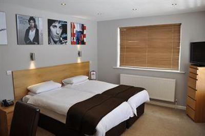 фото отеля Quality Hotel Bournemouth