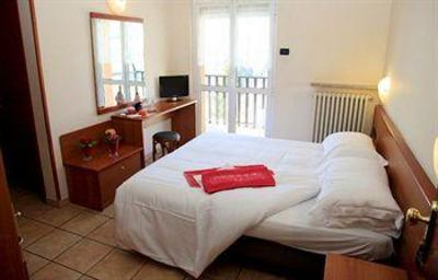 фото отеля Hotel Moderno Fuipiano Valle Imagna