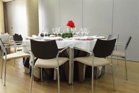 фото отеля Real Ciudad de Zaragoza Hotel