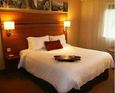 фото отеля Hampton by Hilton Braintree