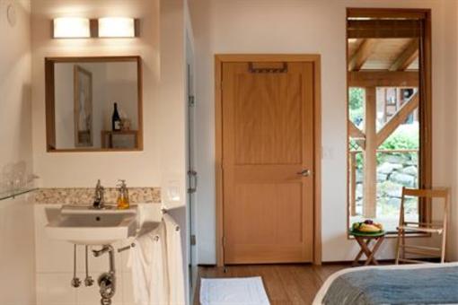 фото отеля Myra Canyon Ranch B&B