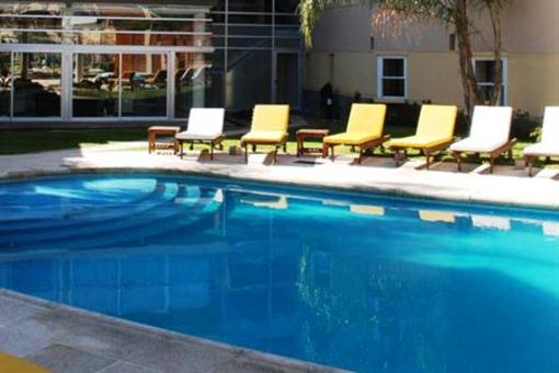 фото отеля Hotel Plaza Belgrano Colon