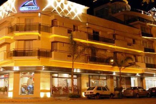 фото отеля Hotel Plaza Belgrano Colon