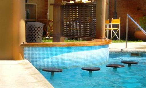 фото отеля Hotel Plaza Belgrano Colon