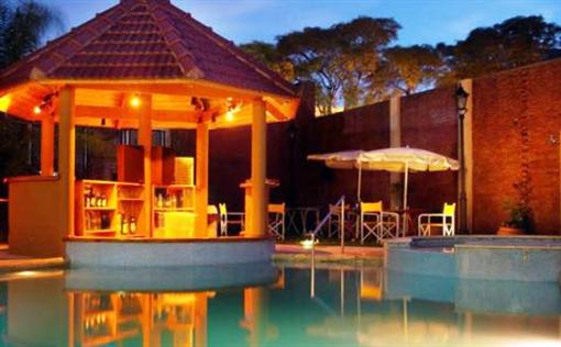 фото отеля Hotel Plaza Belgrano Colon