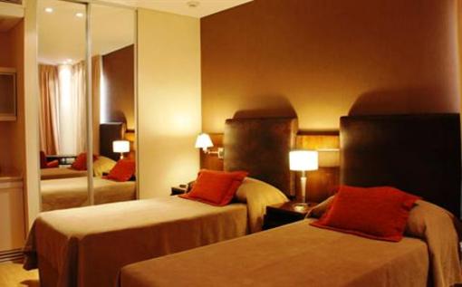 фото отеля Hotel Plaza Belgrano Colon