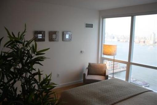 фото отеля Dharma Home Suites JC at 70 Greene
