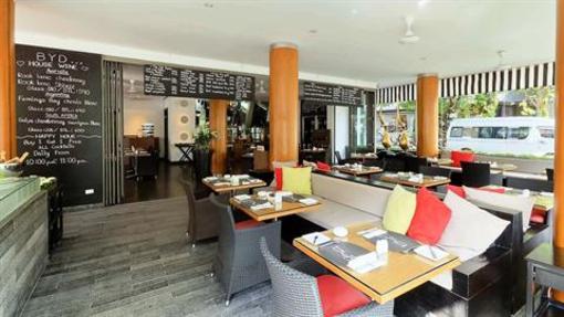 фото отеля BYD Lofts Phuket