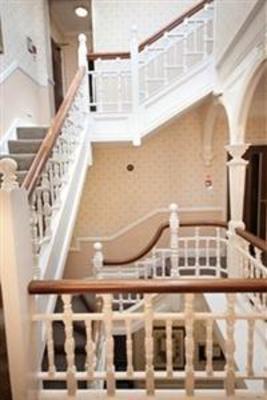 фото отеля Hillingdon Prince Hotel
