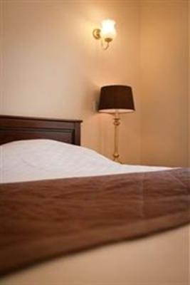 фото отеля Hillingdon Prince Hotel