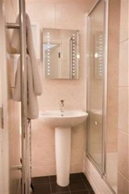 фото отеля Hillingdon Prince Hotel