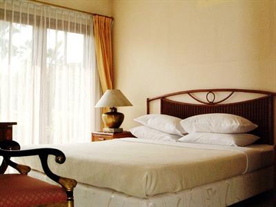 фото отеля Bungalow Padang Golf Modern