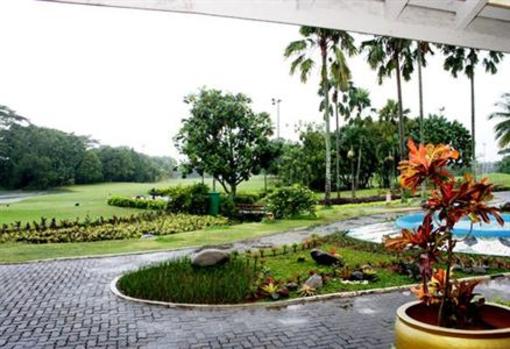 фото отеля Bungalow Padang Golf Modern