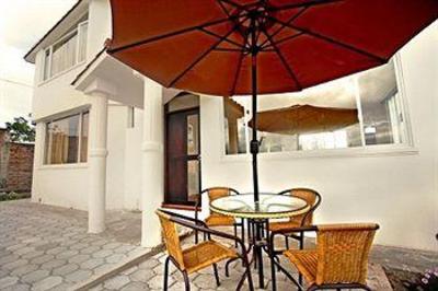 фото отеля Quito Airport Suites