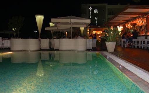 фото отеля Amalias Hotel