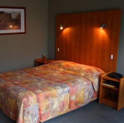 фото отеля Rivers Inn Sale