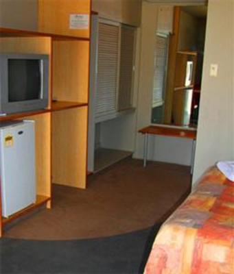 фото отеля Rivers Inn Sale
